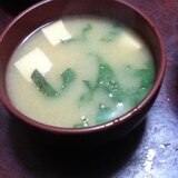 高野豆腐と青シソの味噌汁